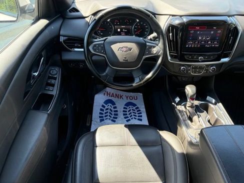 Used 2023 Chevrolet Traverse RS AWD/4WD image 37