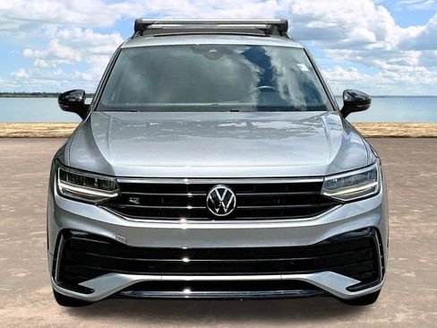 Used 2023 Volkswagen Tiguan SE R-Line FWD image 2