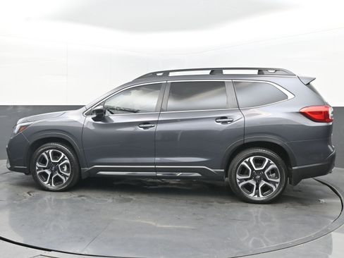 Used 2024 Subaru Ascent Limited image 7