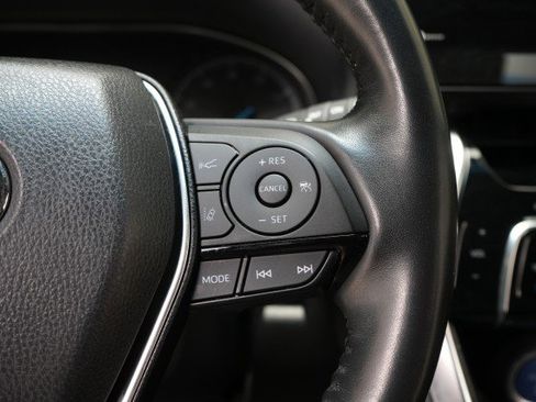 Used 2021 Toyota Venza XLE image 43