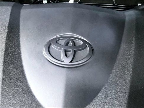 Certified 2023 Toyota RAV4 XLE Premium AWD/4WD image 34