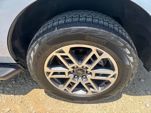 Used 2025 Ford Expedition Active AWD/4WD image 10