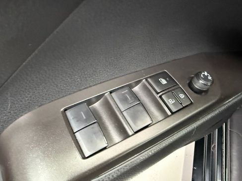 Used 2024 Toyota Camry LE image 28