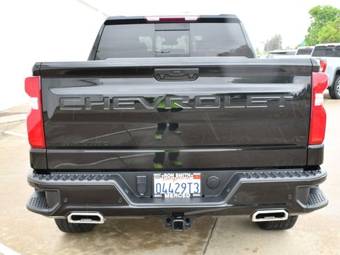 Used 2023 Chevrolet Silverado 1500 LT Trail Boss w/ LT Trail Boss Premium Package image 9