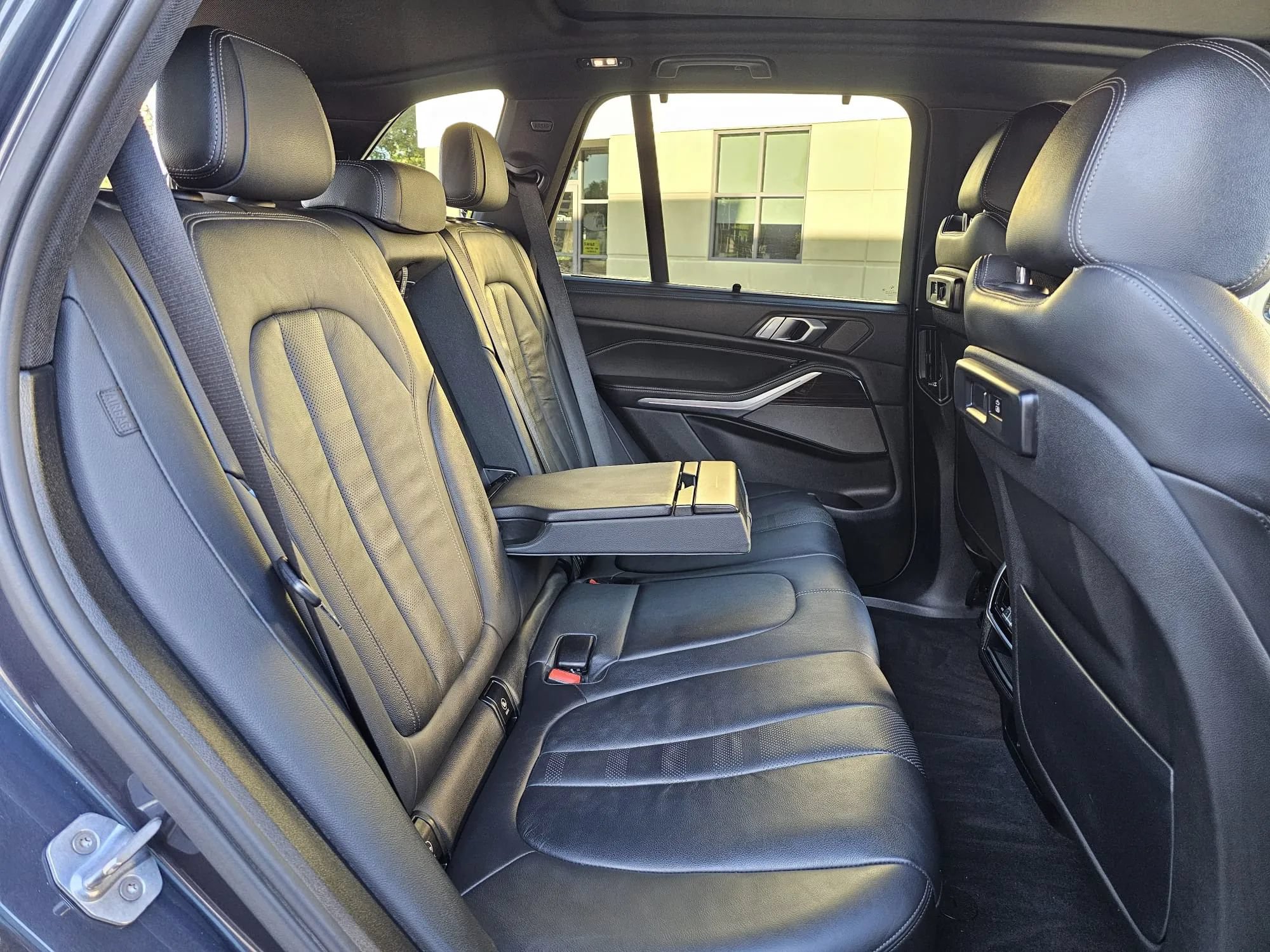 Used 2020 BMW X5 xDrive40i w/ M Sport Package AWD/4WD image 26