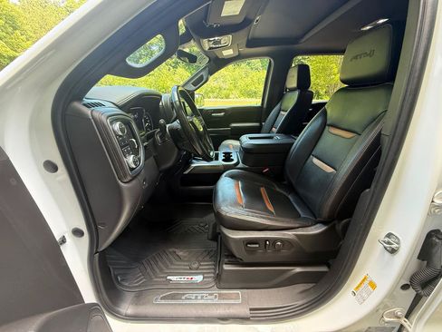 Used 2020 GMC Sierra 1500 AT4 w/ AT4 Premium Package AWD/4WD image 17