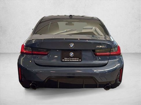 Used 2026 BMW 330i Sedan w/ M Sport Package RWD image 7