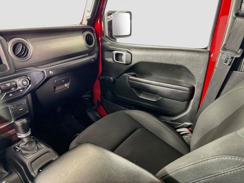 Used 2023 Jeep Gladiator Sport AWD/4WD image 21