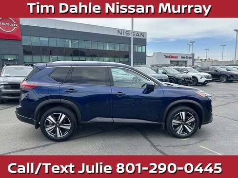 Used 2025 Nissan Rogue SL w/ Tech Package AWD/4WD image 13