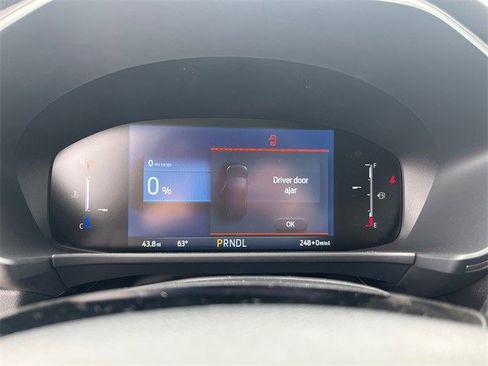 New 2025 Ford Escape SE w/ Class II Trailer Tow Package image 24