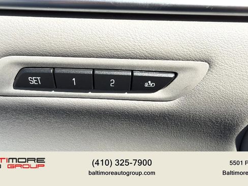 Used 2014 Cadillac XTS Luxury w/ Driver Awareness Package FWD image 17