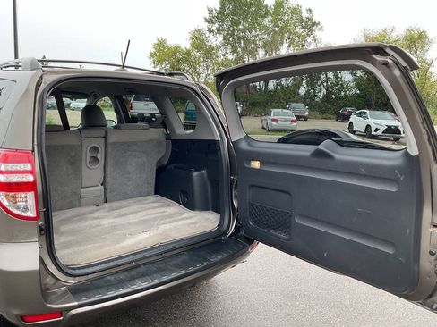 Used 2010 Toyota RAV4 4WD image 27
