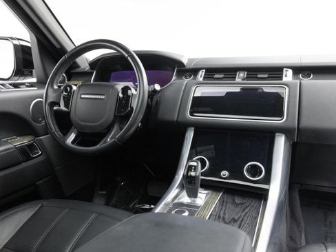 Used 2018 Land Rover Range Rover Sport SE image 12
