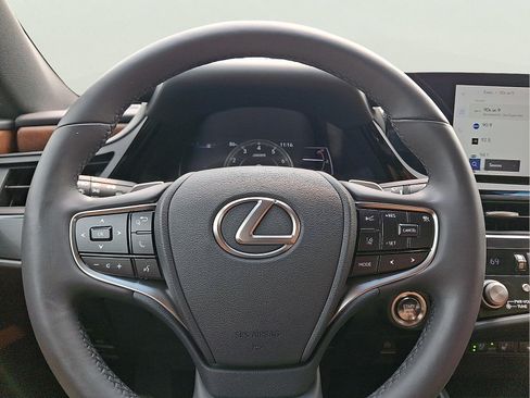 Used 2023 Lexus ES 350 w/ Premium Package FWD image 17