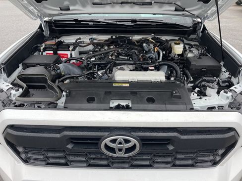 Used 2024 Toyota Tacoma TRD Sport image 25