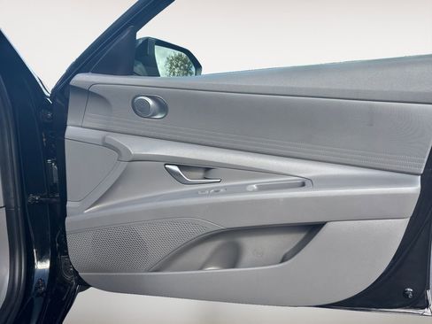 Used 2021 Hyundai Elantra SEL w/ Cargo Package FWD image 13