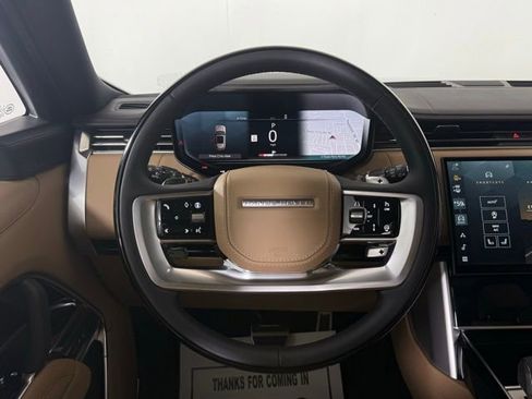 New 2025 Land Rover Range Rover Long Wheelbase SE image 30