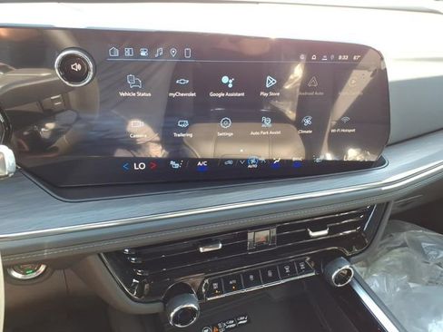 New 2026 Chevrolet Suburban LT w/ Comfort Package AWD/4WD image 13