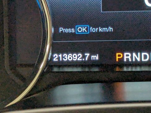 Used 2015 Ford F150 Lariat w/ Equipment Group 502A Luxury image 18