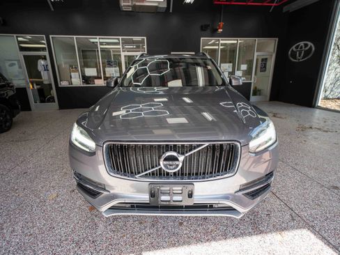 Used 2018 Volvo XC90 T5 Momentum w/ Convenience Package image 6