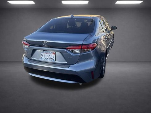 Used 2020 Toyota Corolla LE FWD image 14