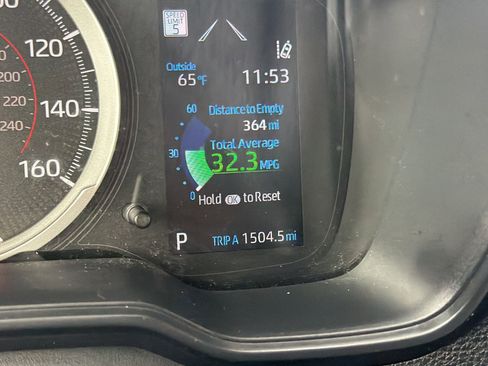 Used 2022 Toyota Corolla SE image 18