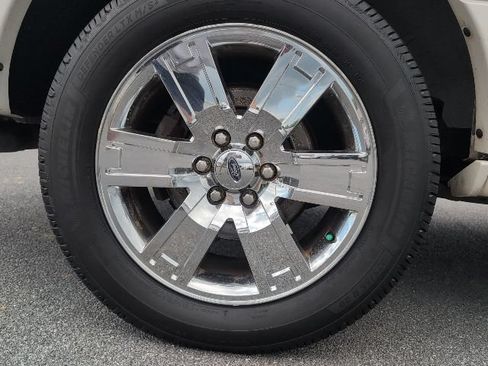 Used 2011 Ford Expedition Limited w/ 301A Rapid Spec Order Code AWD/4WD image 10