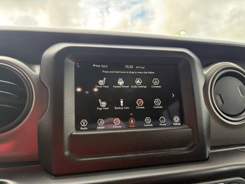 Used 2022 Jeep Wrangler Unlimited Sport AWD/4WD image 17