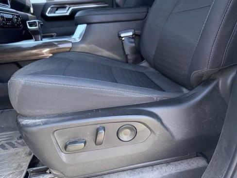 Used 2025 Chevrolet Silverado 1500 LT image 33