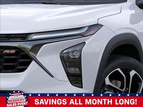 New 2026 Chevrolet Trax RS w/ Sunroof Package image 10