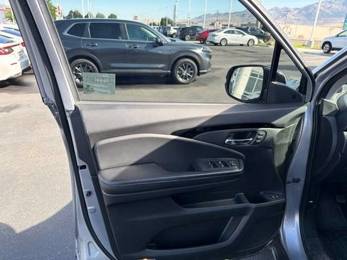 Used 2016 Honda Pilot Elite image 15