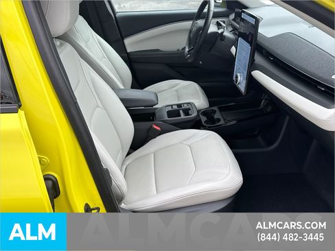 Certified 2025 Ford Mustang Mach-E Premium image 16