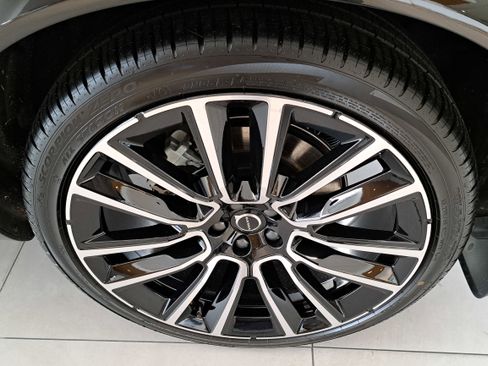 New 2026 Volvo XC90 B6 Ultra w/ Protection Package image 10