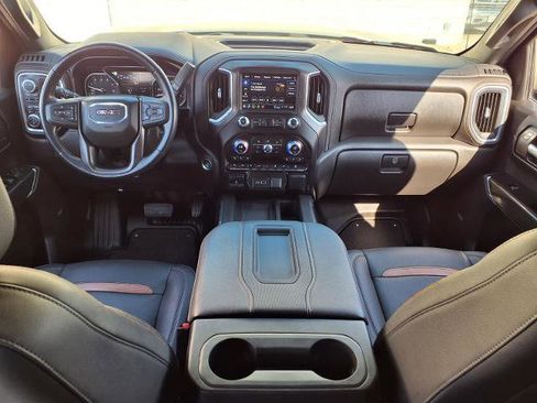 Used 2021 GMC Sierra 1500 AT4 w/ Technology Package image 4