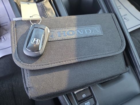 Certified 2025 Honda Accord LX image 33