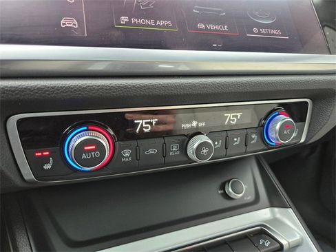 Used 2022 Audi Q3 2.0T Premium image 27