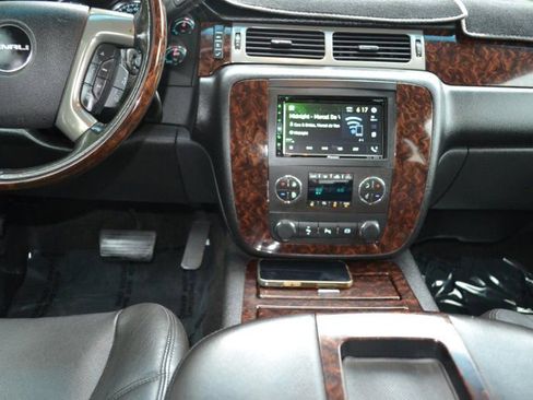 Used 2013 GMC Sierra 3500 Denali image 25