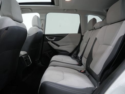 Used 2019 Subaru Forester Premium AWD/4WD image 24