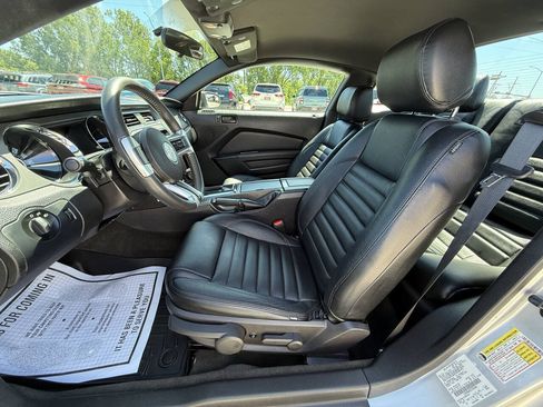 Used 2013 Ford Mustang Coupe RWD image 17