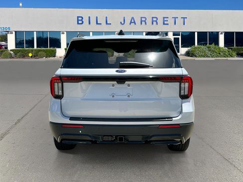 New 2026 Ford Explorer ST-Line RWD image 5