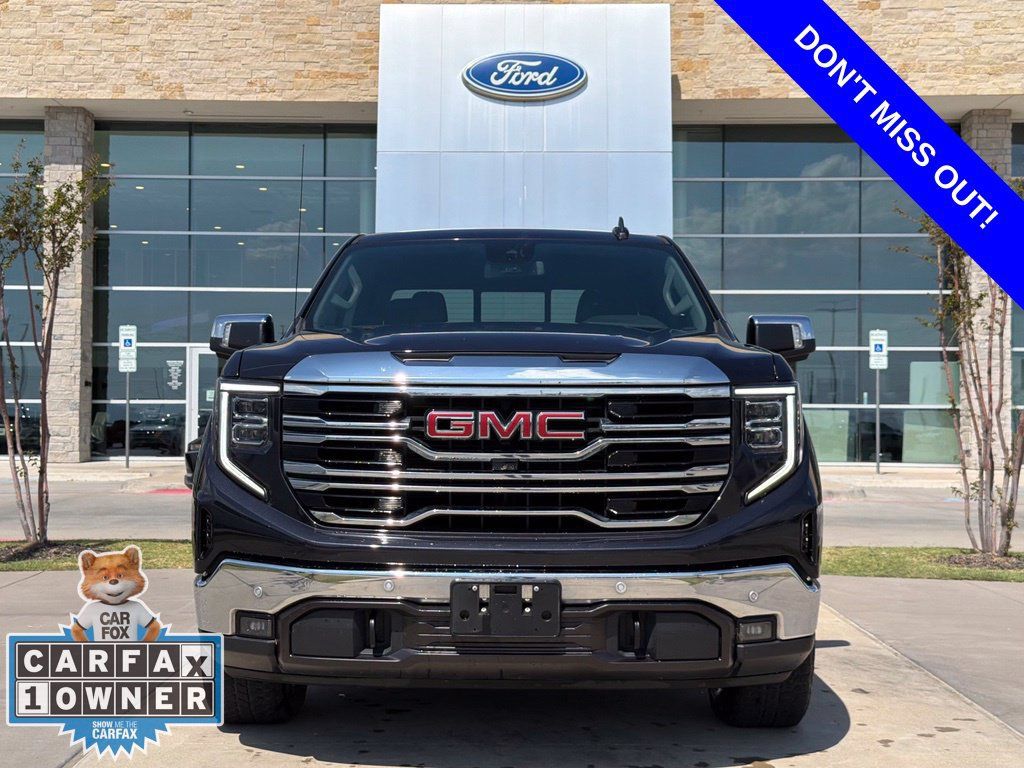 Used 2024 GMC Sierra 1500 SLT AWD/4WD image 2