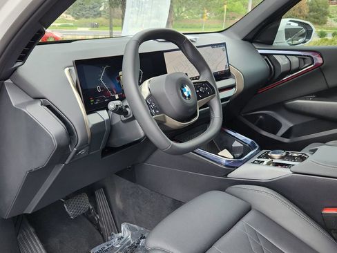 Used 2025 BMW X3 xDrive30i AWD/4WD image 8