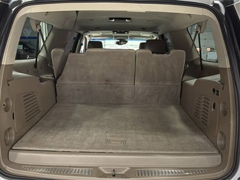 Certified 2018 Chevrolet Suburban Premier image 6