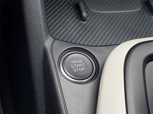 Certified 2025 Kia K4 GT-Line Turbo image 23