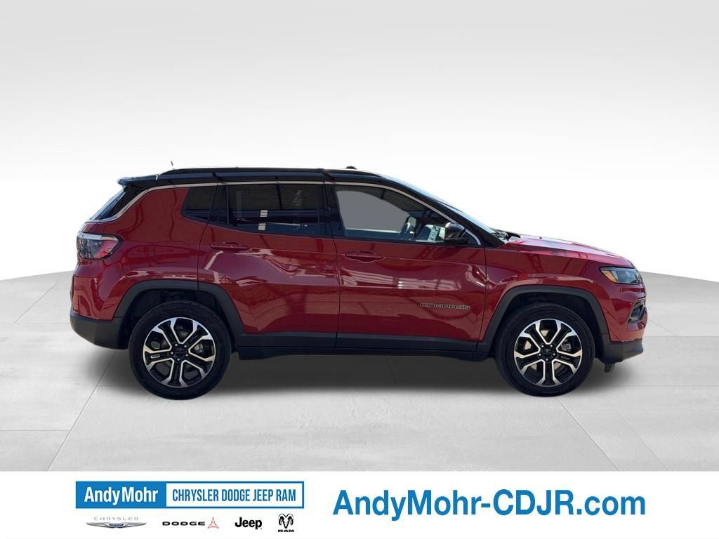 Used 2024 Jeep Compass Limited AWD/4WD image 8