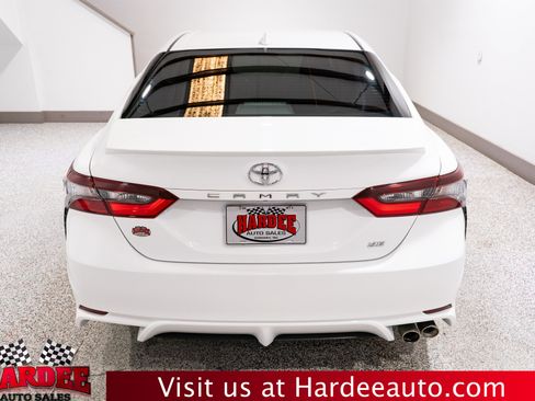 Used 2023 Toyota Camry SE FWD image 4