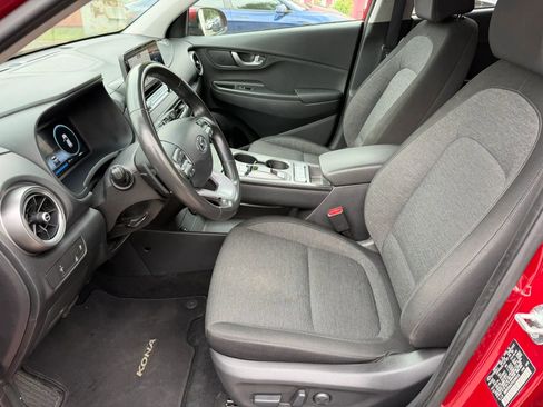 Used 2023 Hyundai Kona SEL FWD image 16