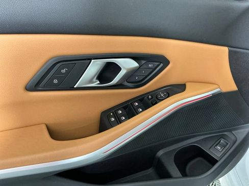 Certified 2025 BMW 330i Sedan w/ Premium Package RWD image 18