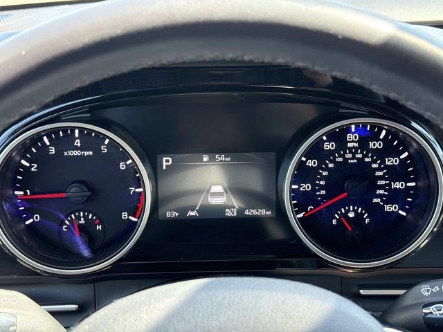 Used 2024 Kia Carnival EX FWD image 25