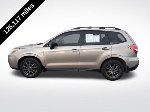 Used 2014 Subaru Forester 2.5i image 2